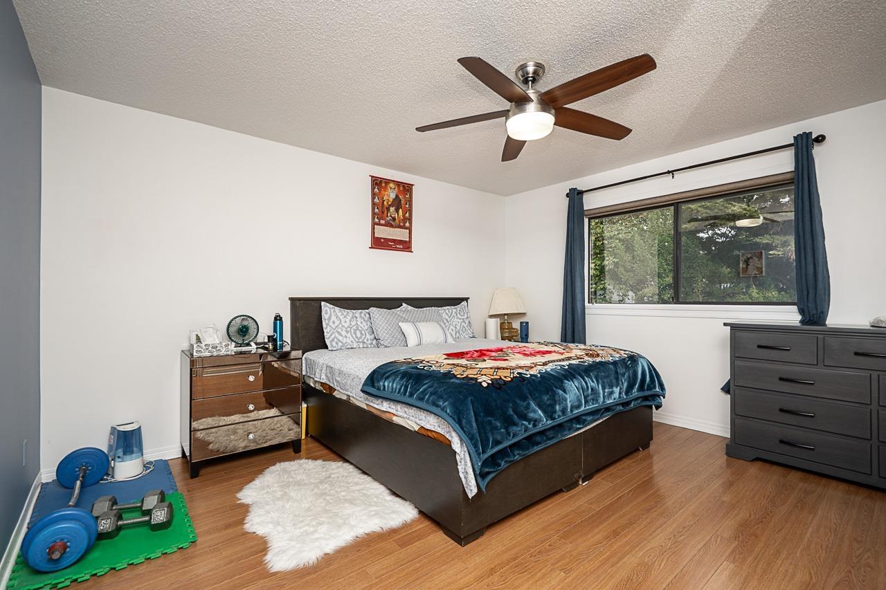 8448 154 Street Property Photo 12