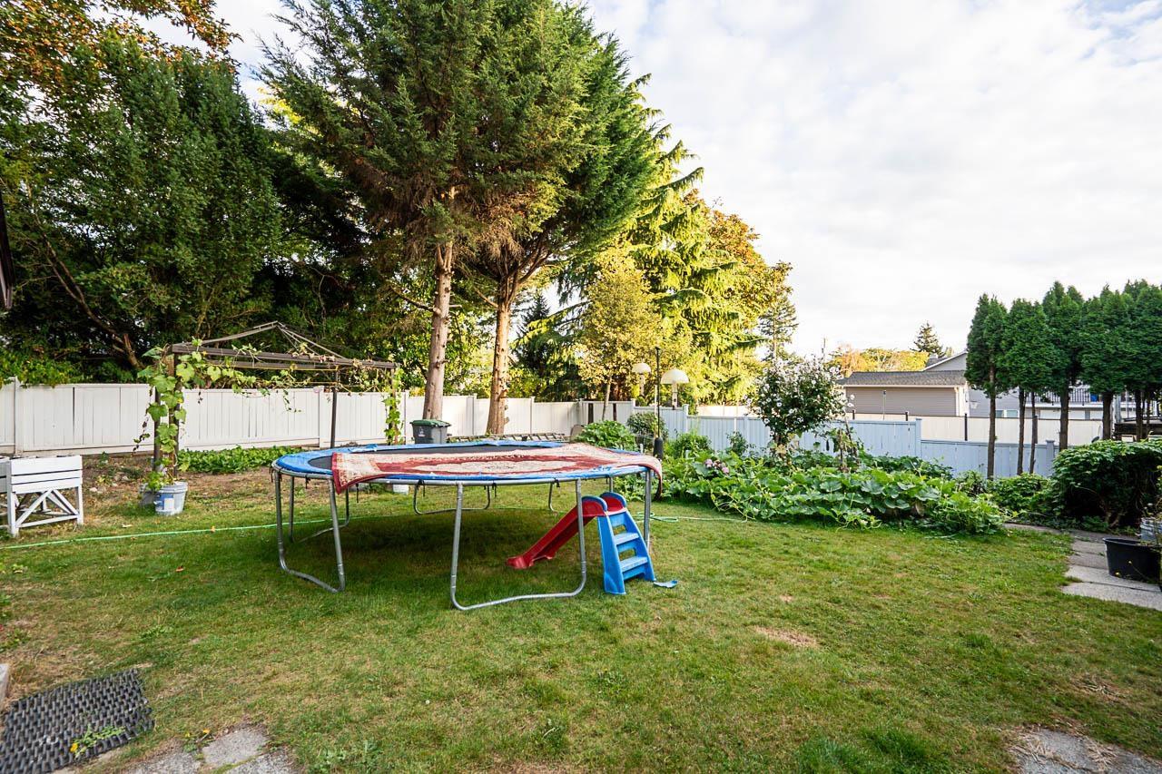 8448 154 Street Property Photo 34