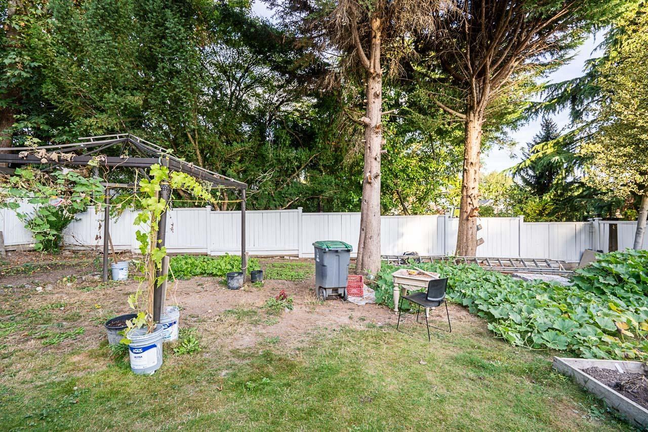 8448 154 Street Property Photo 36