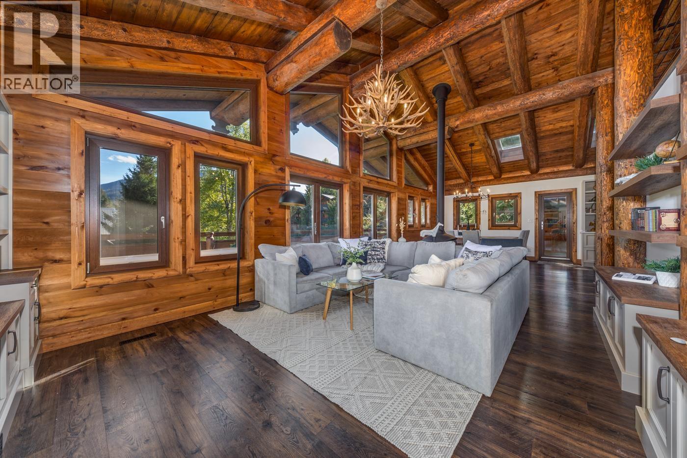 6403 St Andrew's Way Property Photo 6