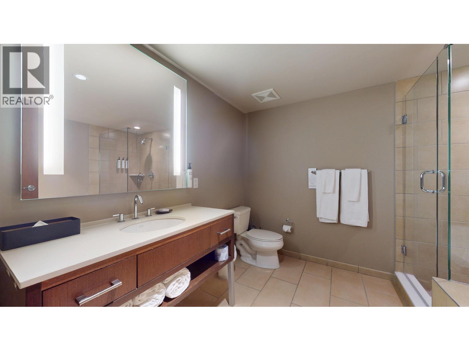 213b 2020 London Lane Property Photo 10