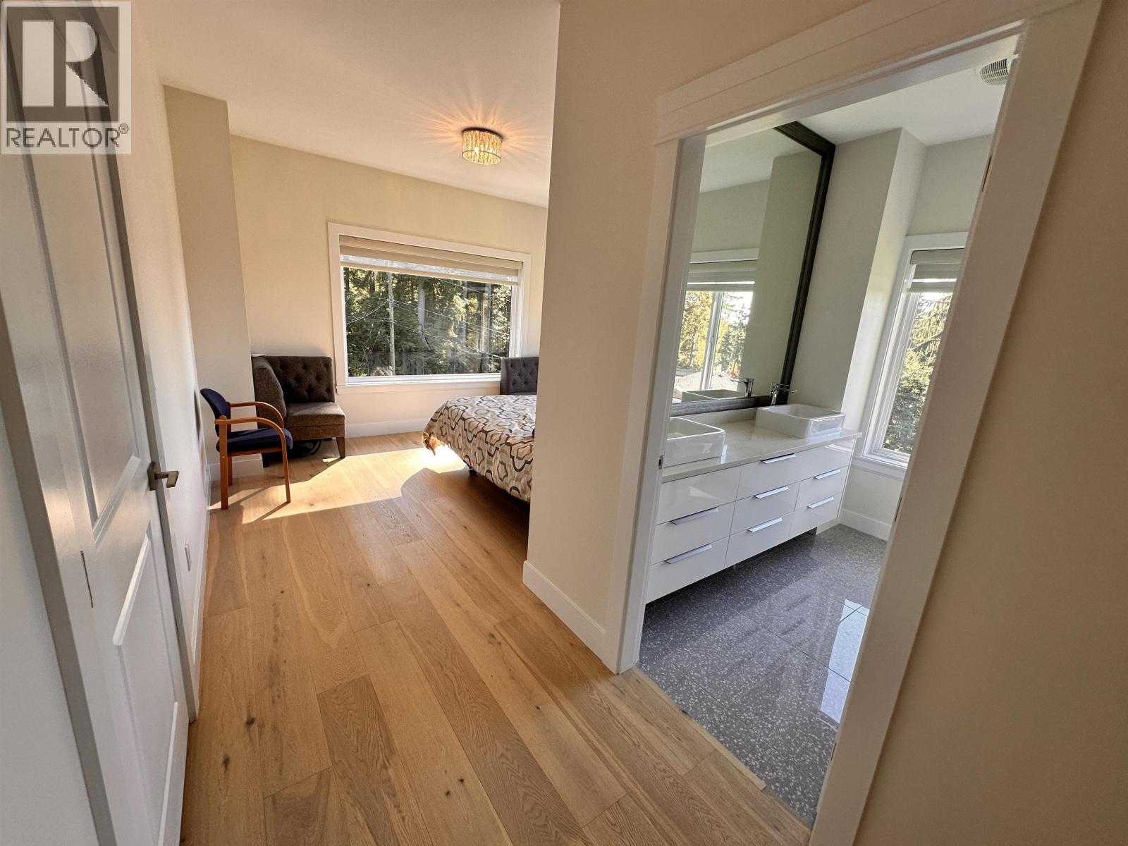 2425 Leggett Drive Property Photo 20