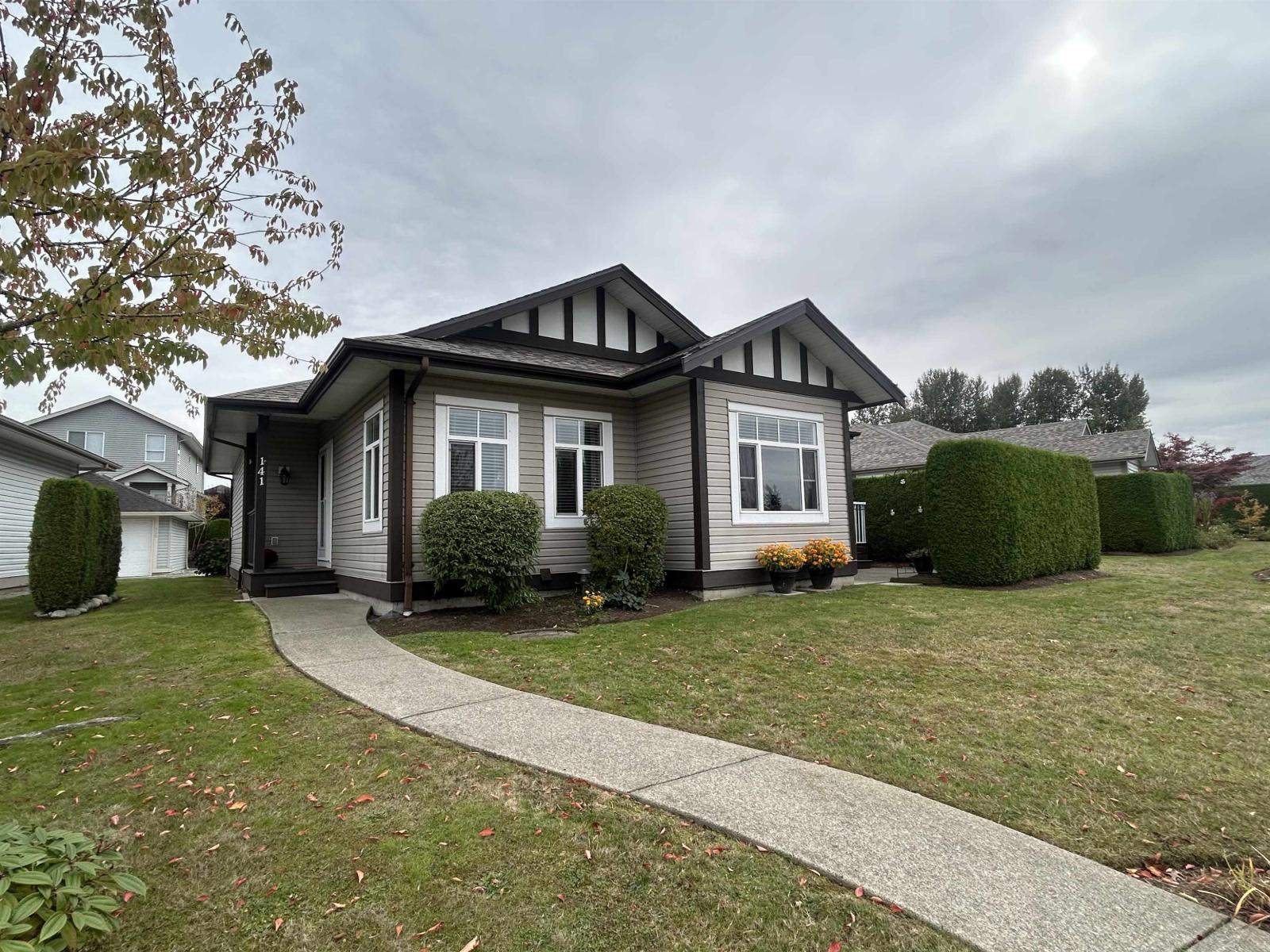 141 33751 7 Avenue Property Photo 2