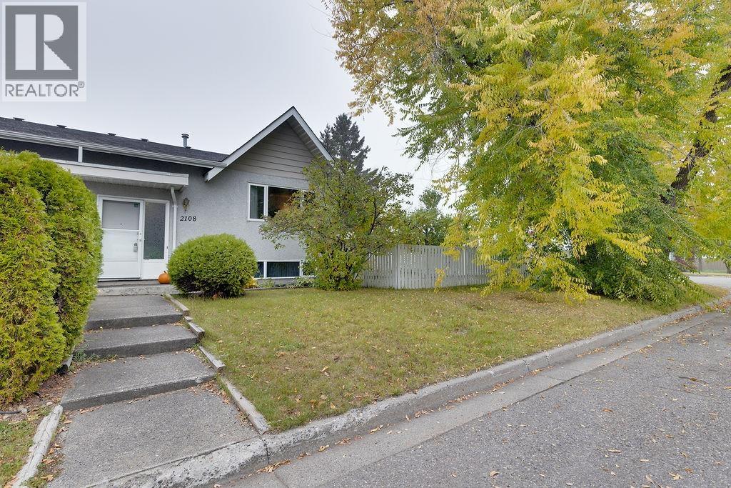 2108 6th Avenue Property Photo 2