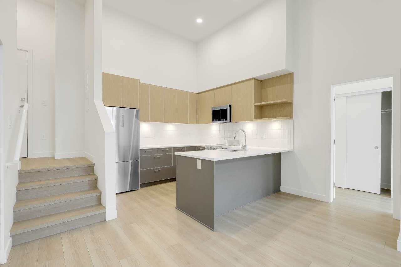 119 10777 138 Street Property Photo 11