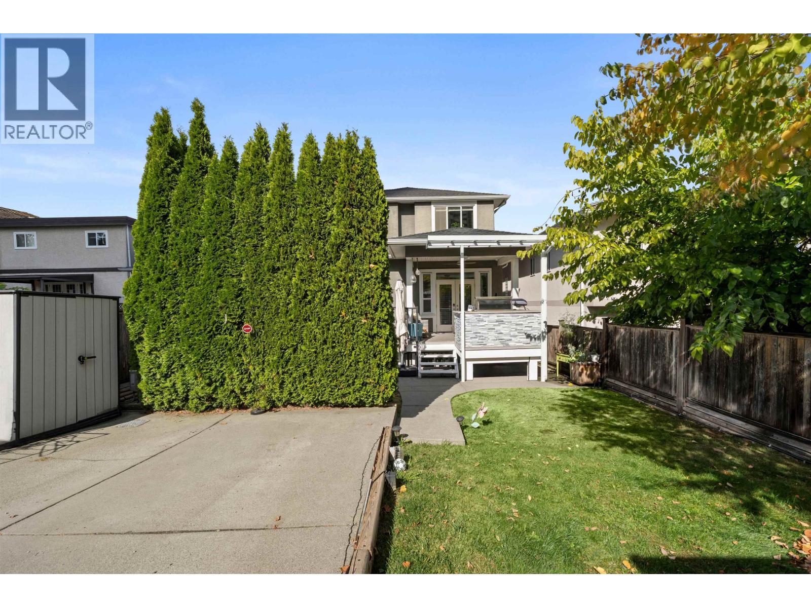 4758 Maitland Property Photo 3