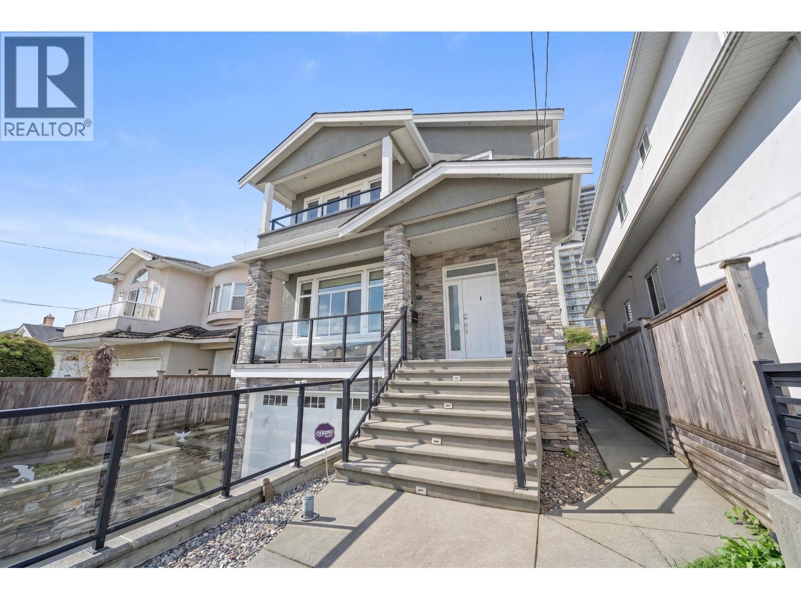 4758 Maitland Property Photo 4