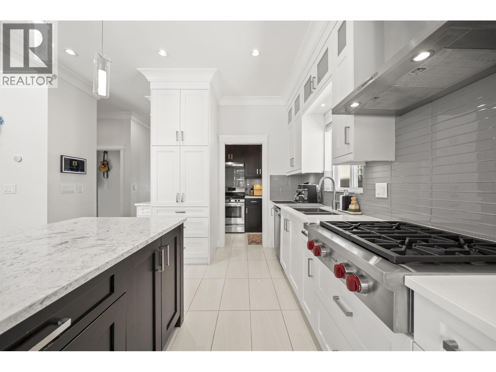 4758 Maitland Property Photo 11