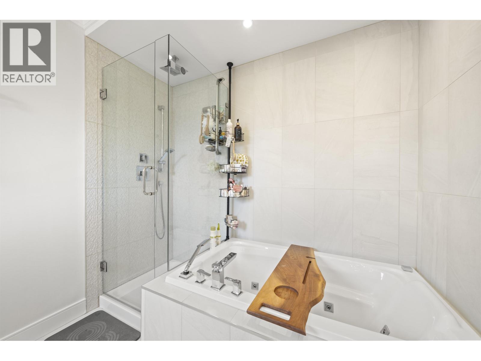 4758 Maitland Property Photo 25