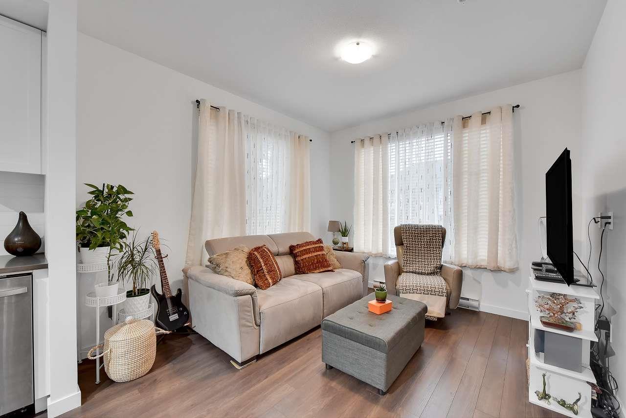 209 15835 85 Avenue Property Photo 2