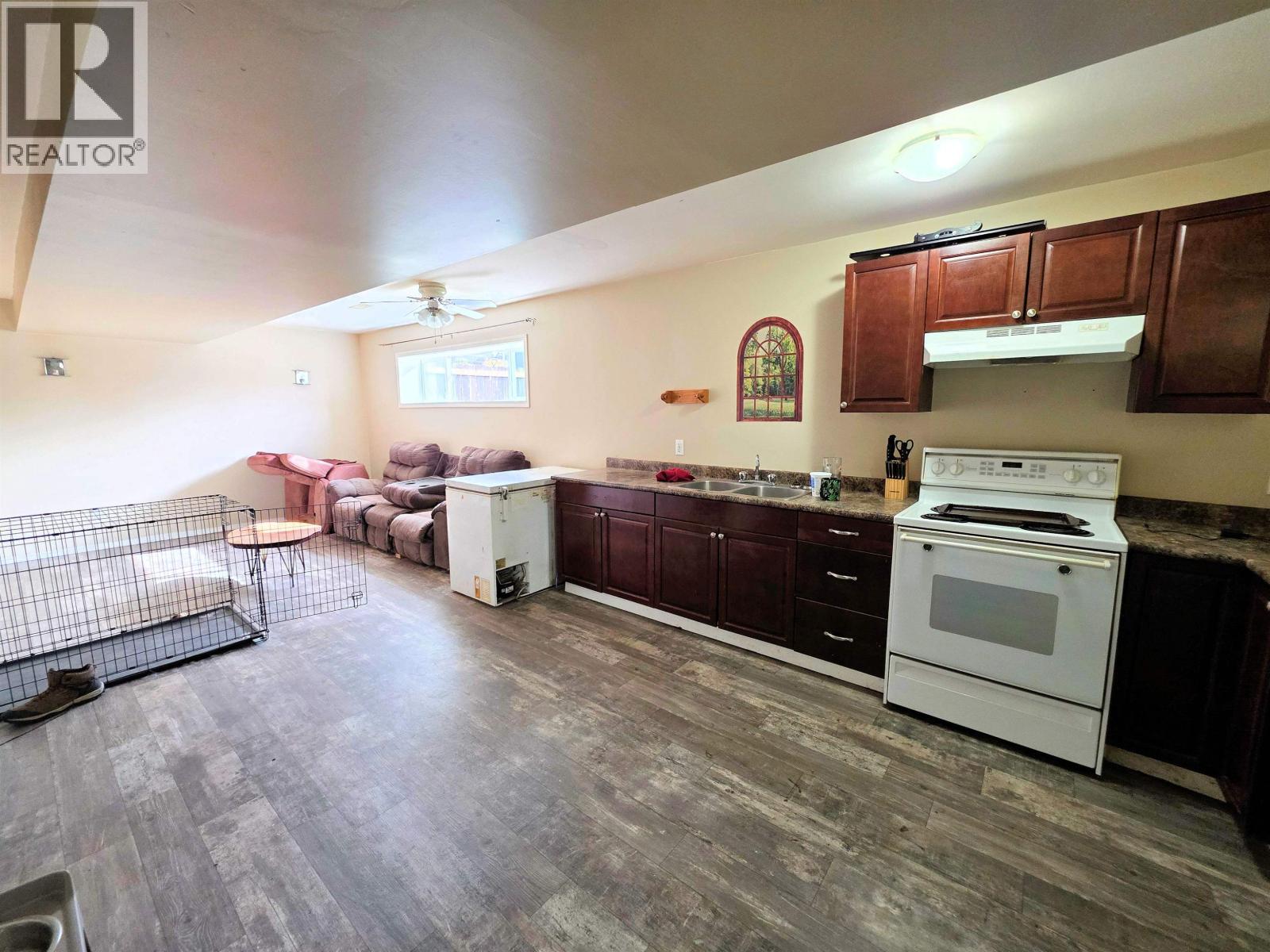 1456-1462 Milburn Avenue Property Photo 8