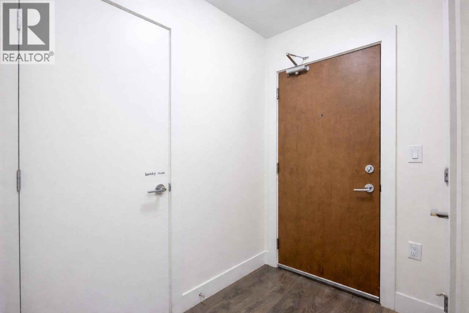 305 8580 River District Crossing Property Photo 2