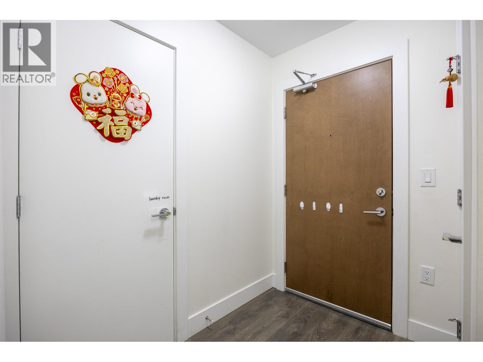 305 8580 River District Crossing Property Photo 3