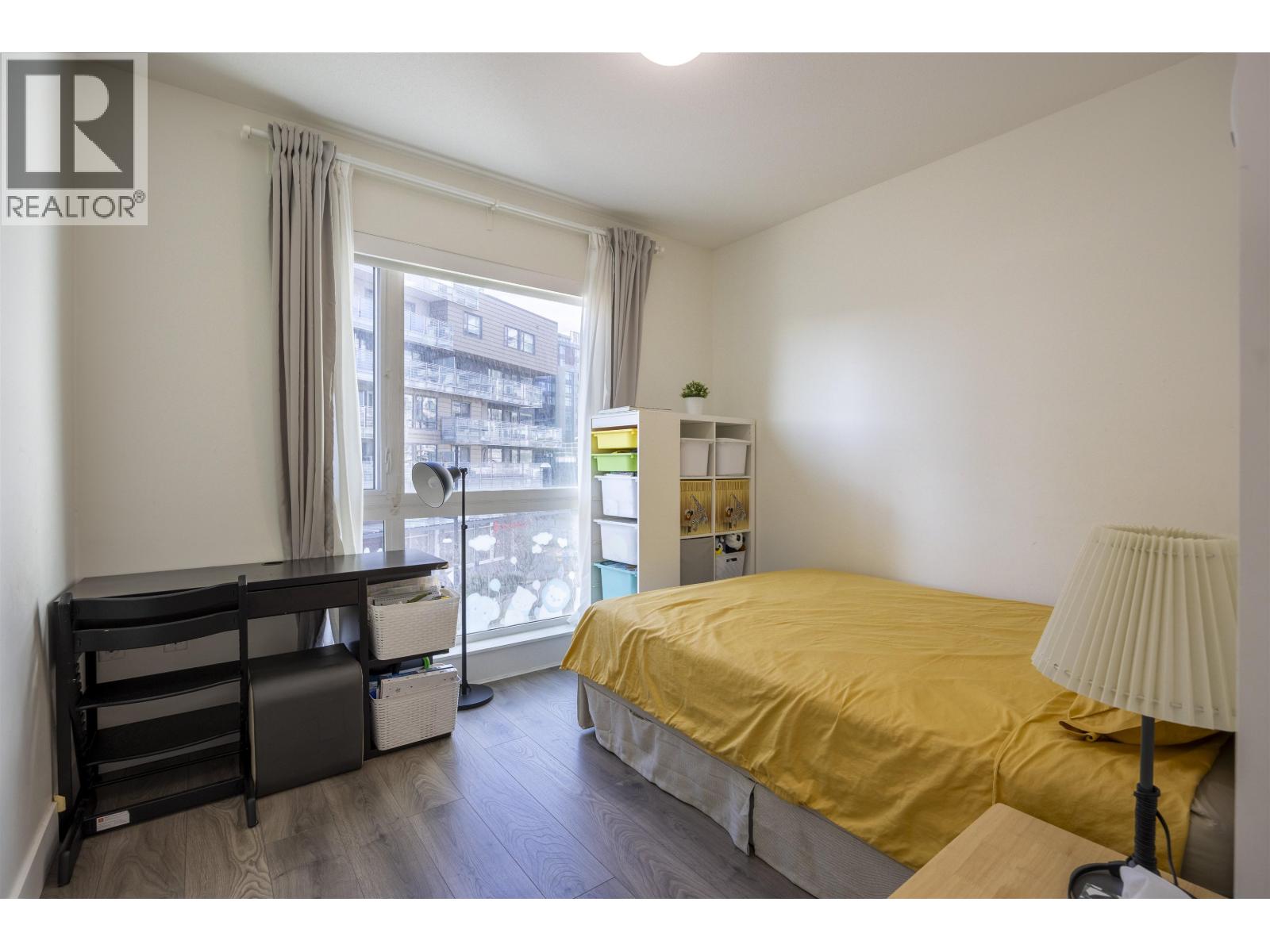 305 8580 River District Crossing Property Photo 17