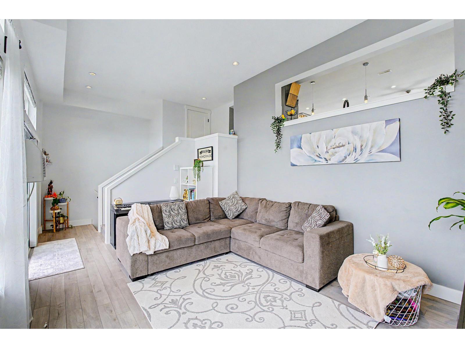 43 14057 60a Avenue Property Photo 8