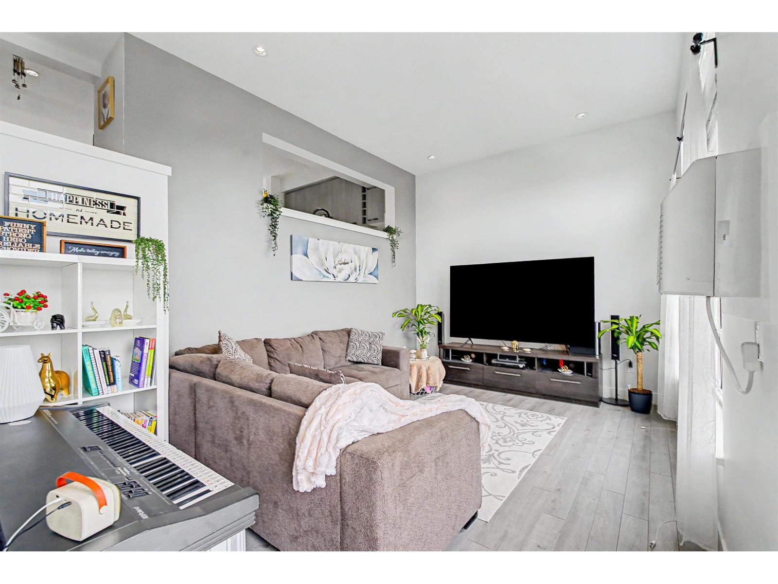 43 14057 60a Avenue Property Photo 9