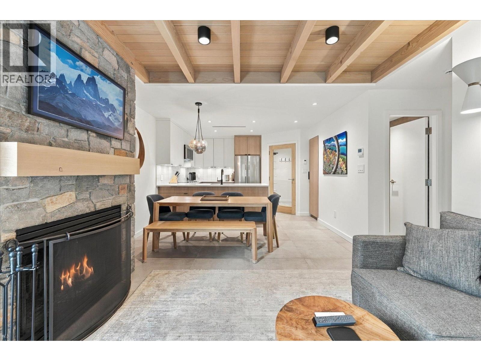 57 4510 Blackcomb Way Property Photo 4