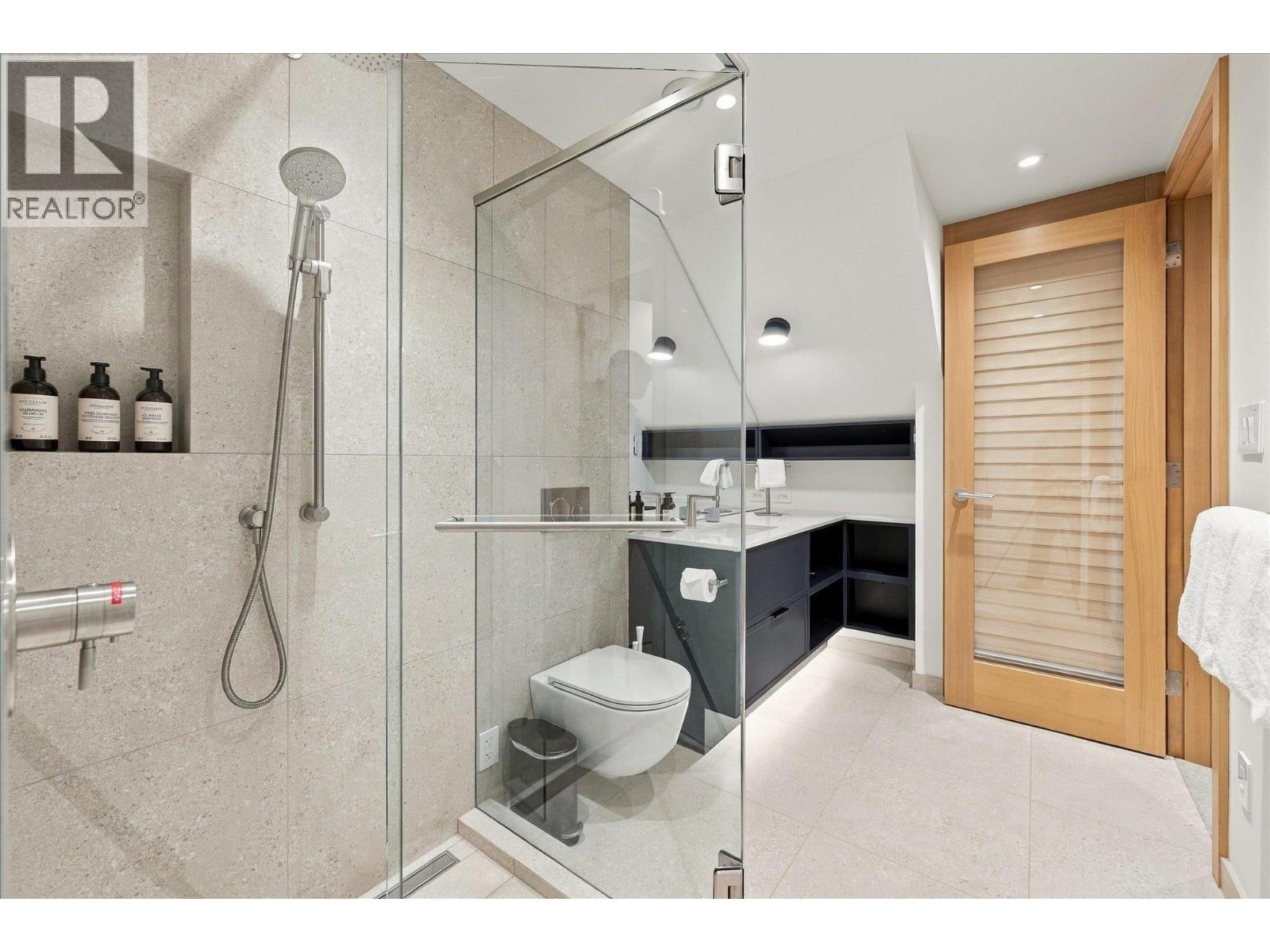 57 4510 Blackcomb Way Property Photo 5