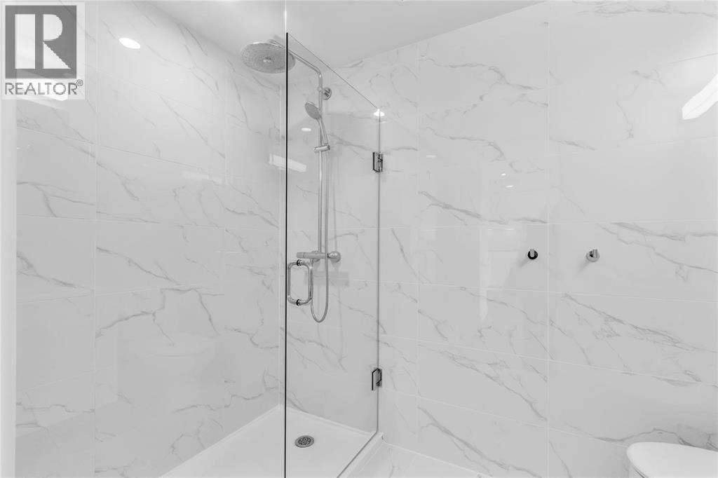 1708 8188 Fraser St Property Photo 9
