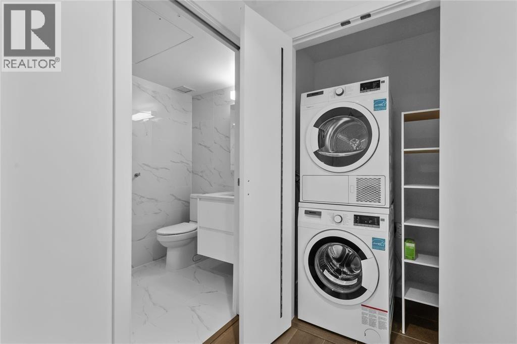 1708 8188 Fraser St Property Photo 10