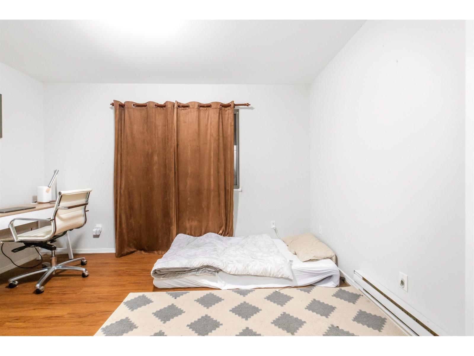 10032 122 Street Property Photo 13