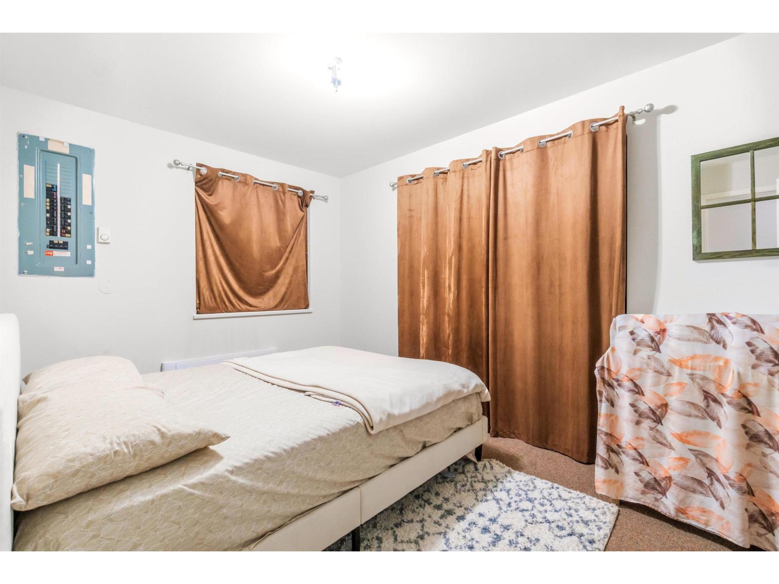 10032 122 Street Property Photo 21