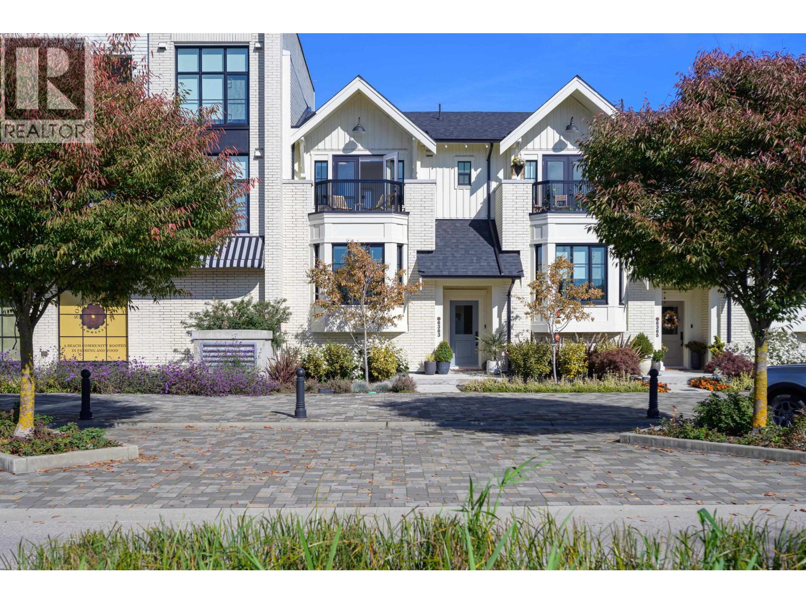 6363 Southlands Drive Photo de la propriété 1