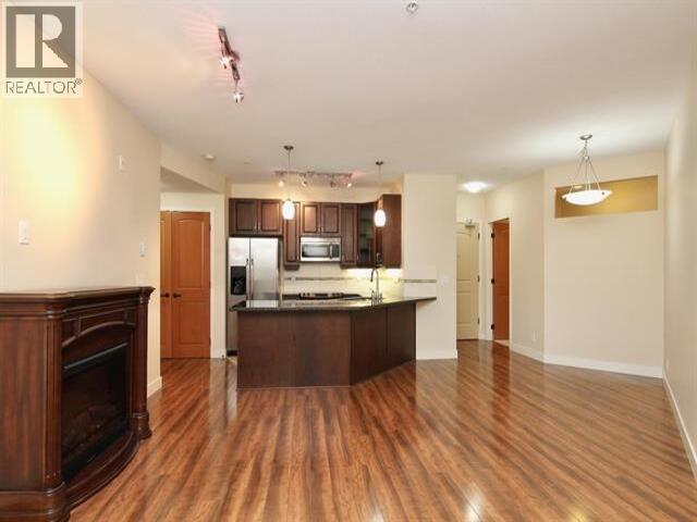 217 11935 Burnett Street Property Photo 2