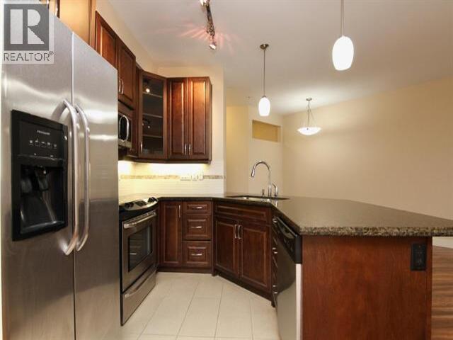 217 11935 Burnett Street Property Photo 6