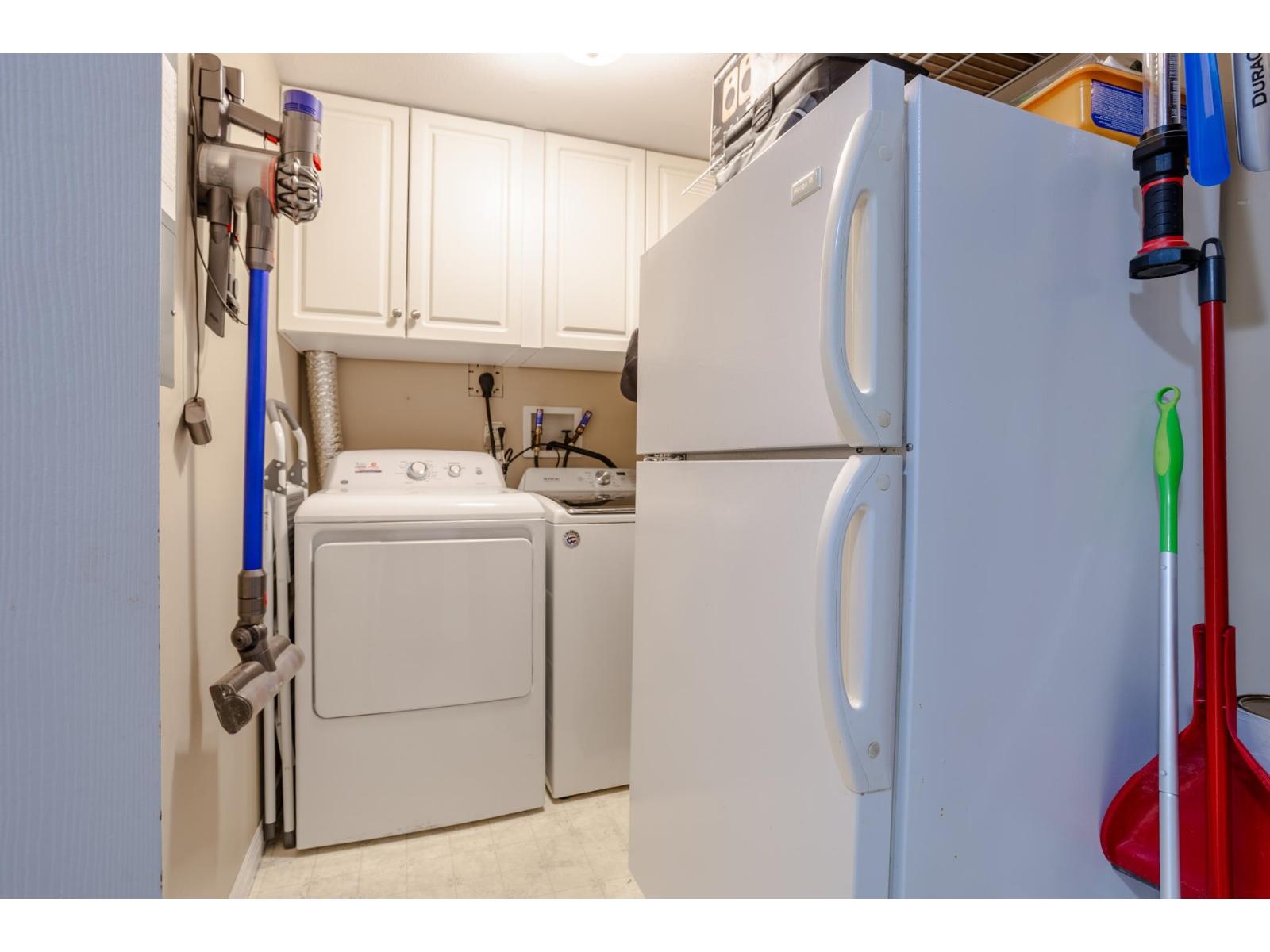 205 6557 121 Street Property Photo 23