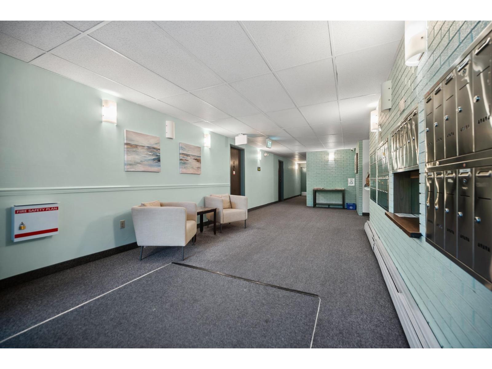 101 1442 Blackwood Street Property Photo 3