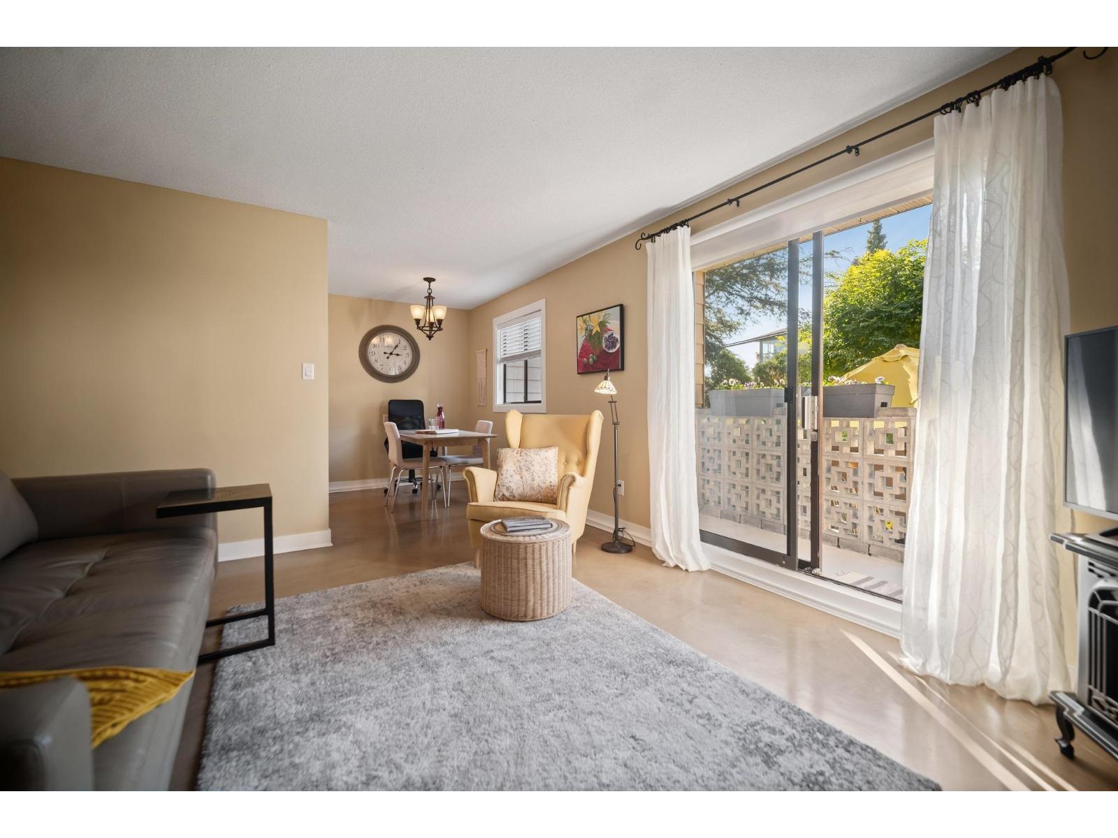 101 1442 Blackwood Street Property Photo 17