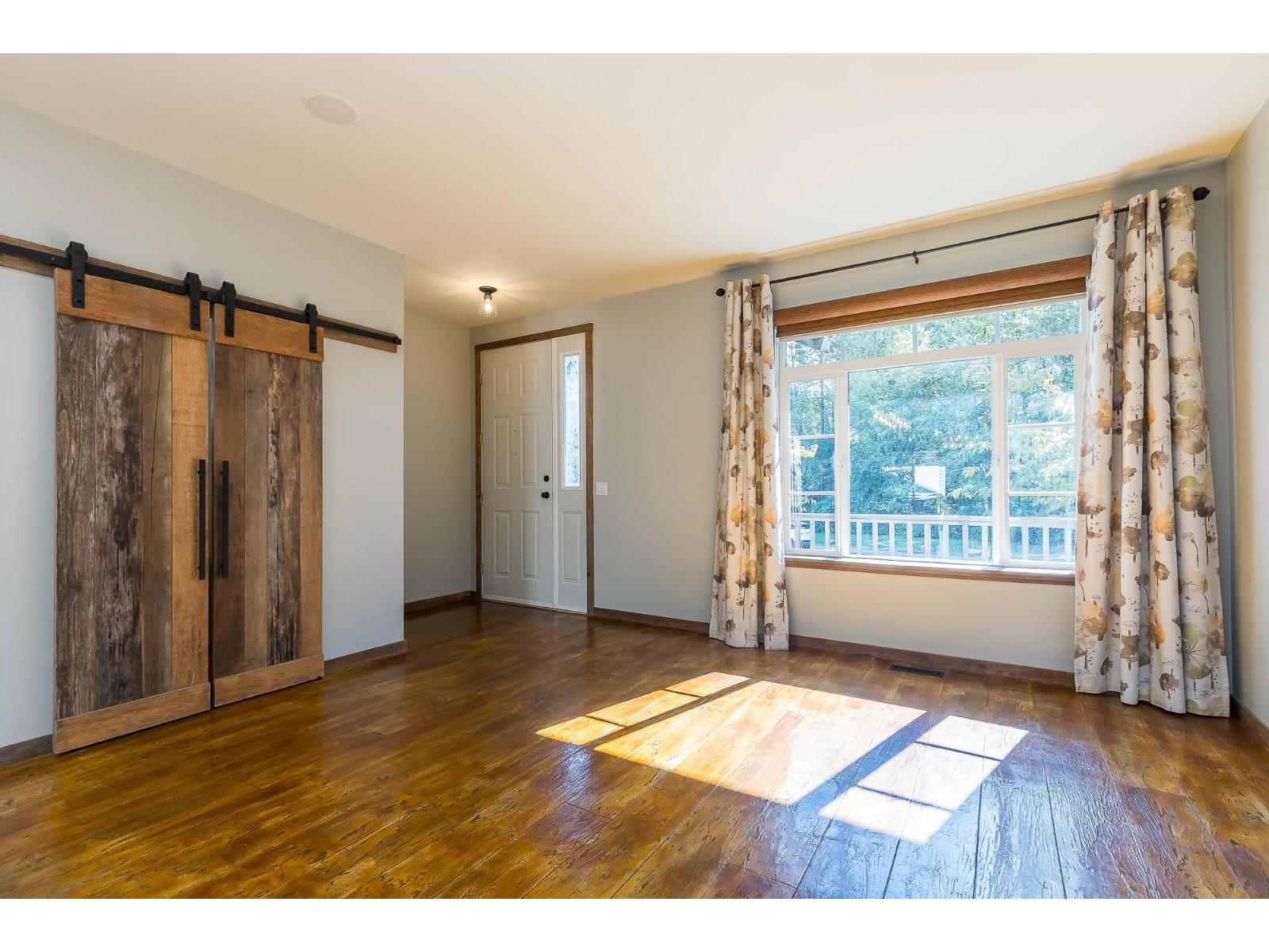 113 33751 7 Avenue Property Photo 12