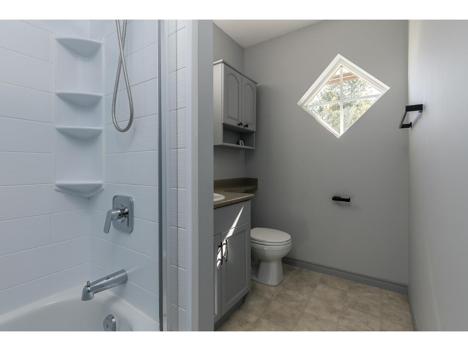 113 33751 7 Avenue Property Photo 33