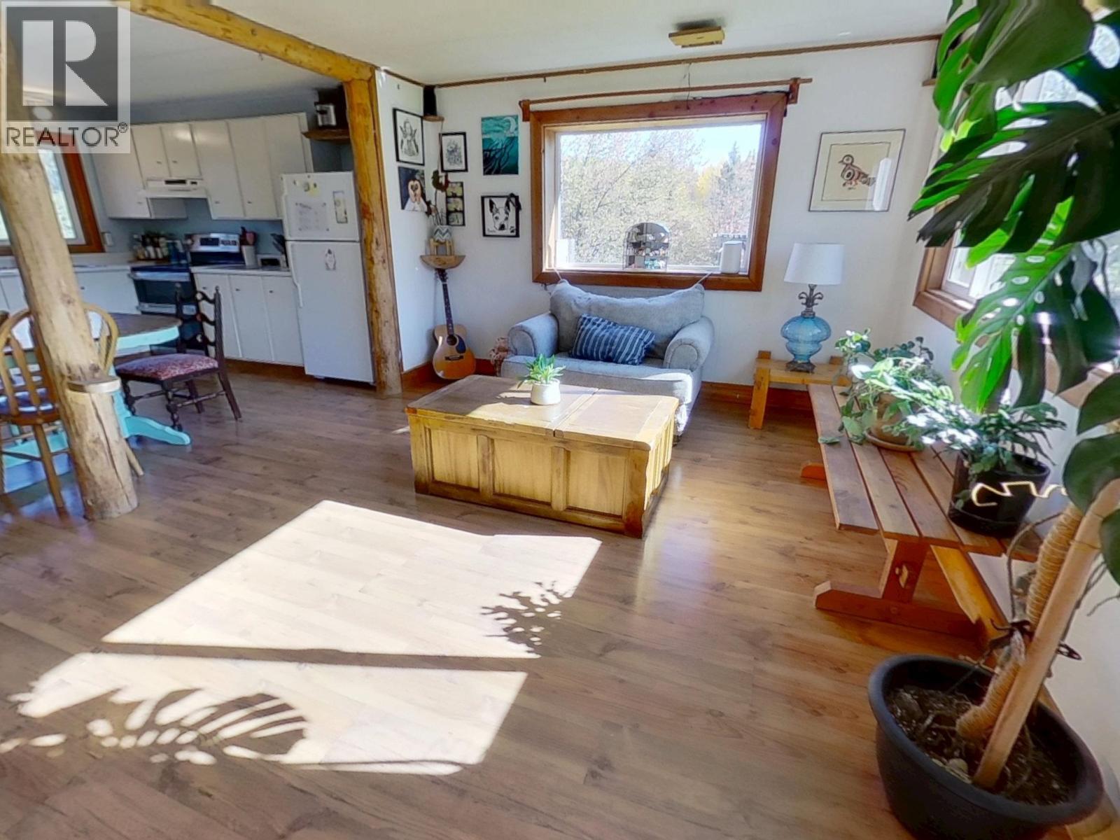 2749 Budd Road Property Photo 3