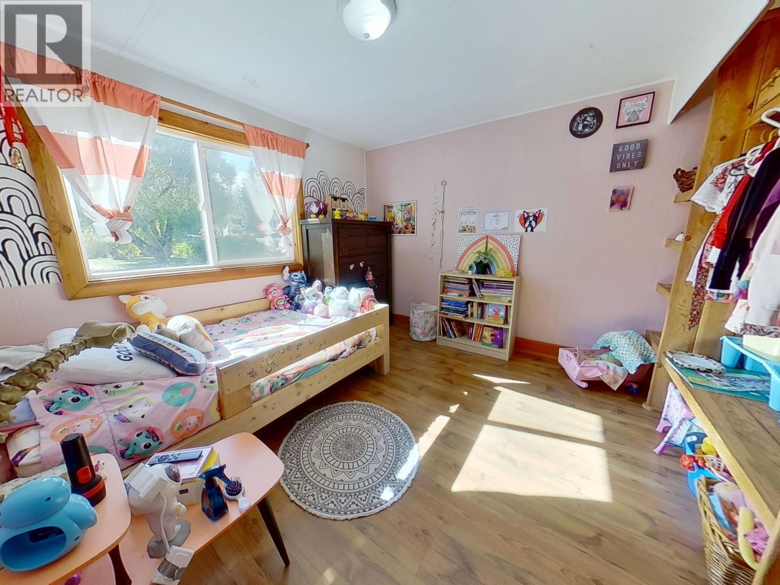 2749 Budd Road Property Photo 15