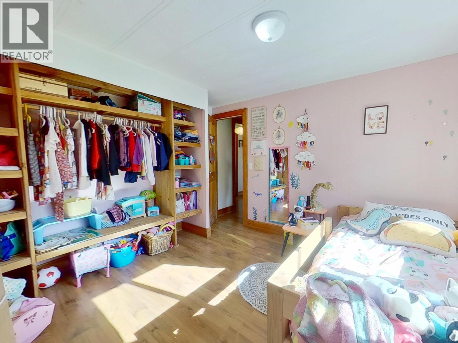 2749 Budd Road Property Photo 16