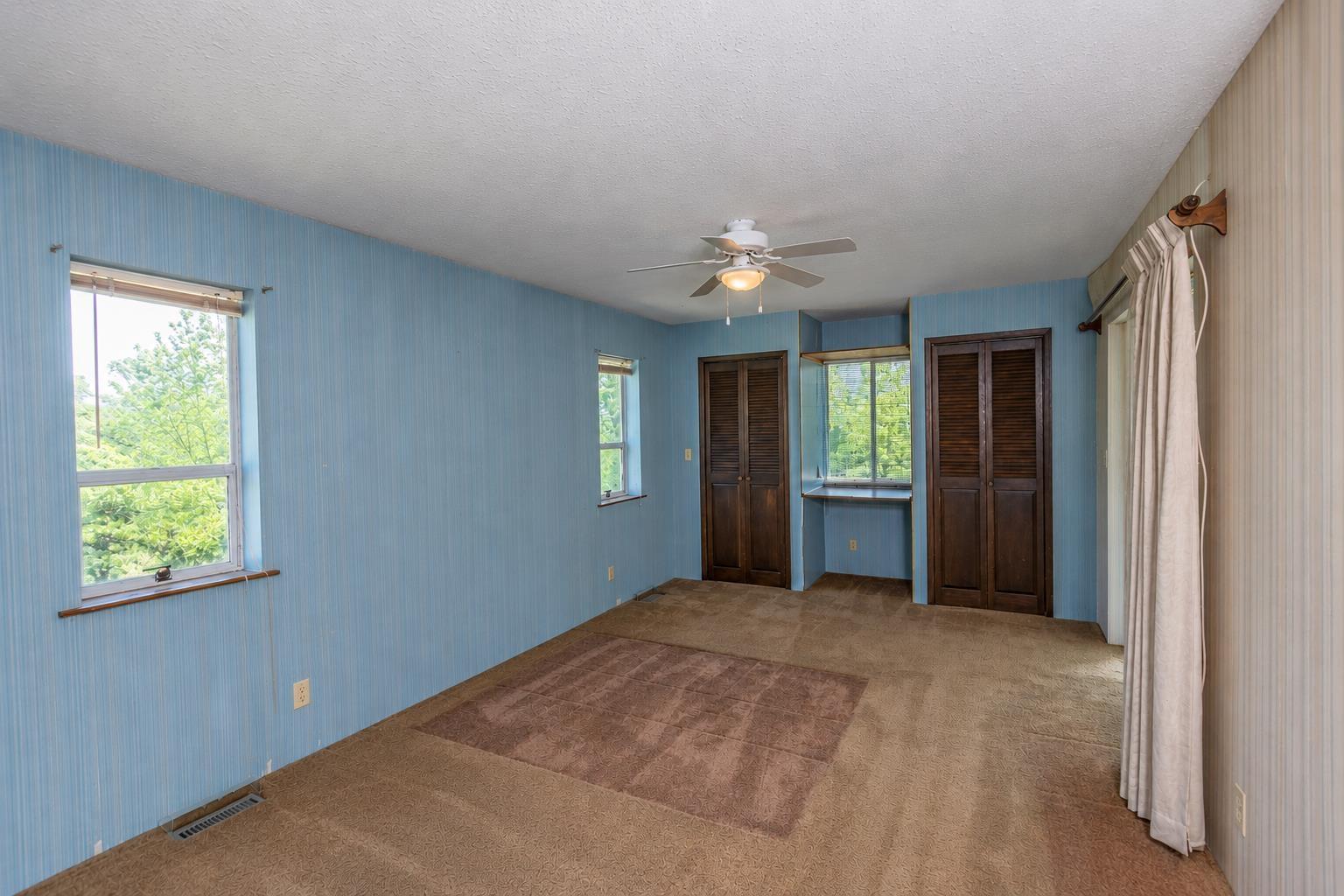 21154 Crush Crescent Crescent Property Photo 11