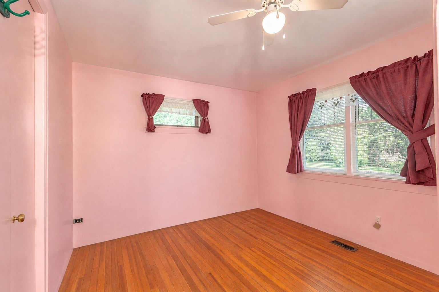 21154 Crush Crescent Crescent Property Photo 18