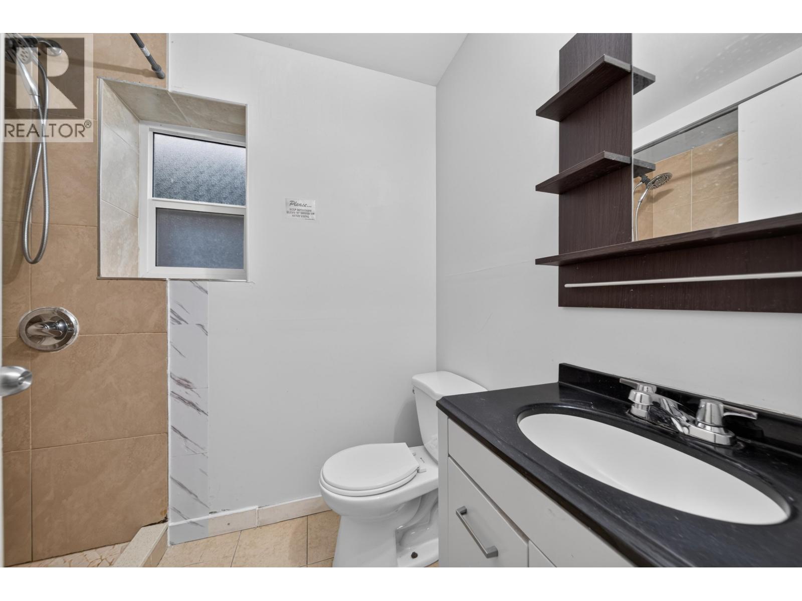 5882 Berkeley Street Property Photo 23