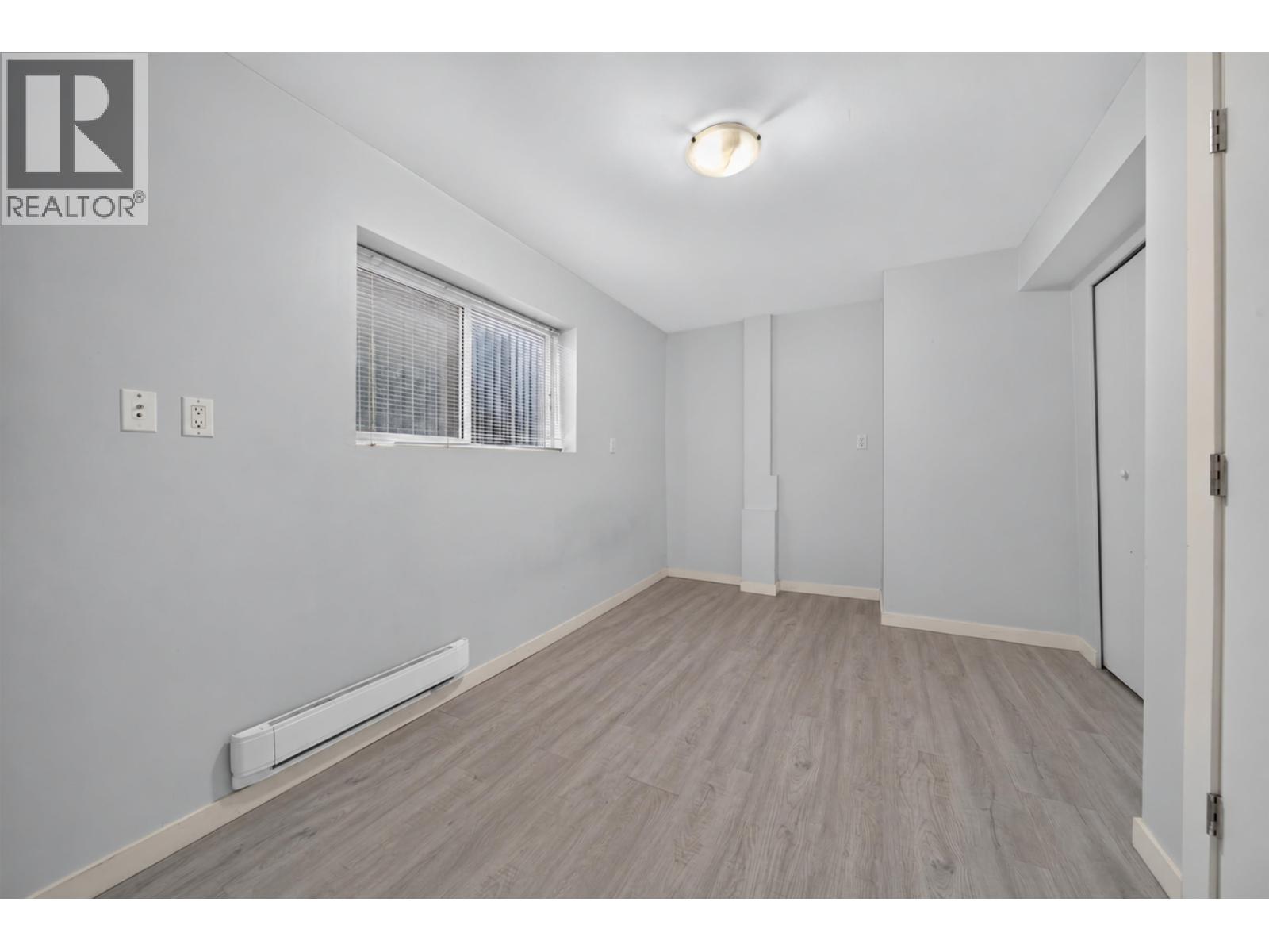 5882 Berkeley Street Property Photo 24