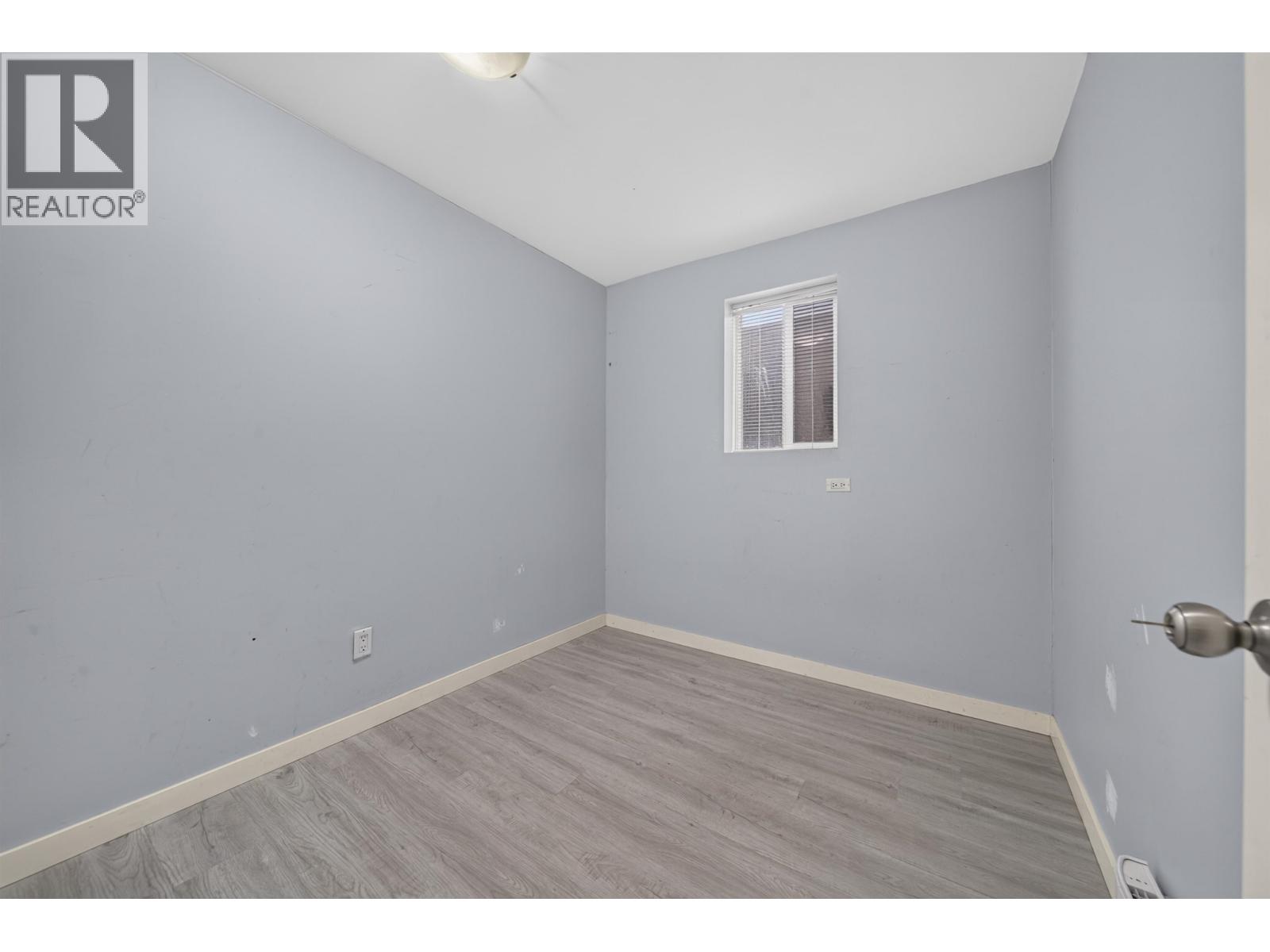 5882 Berkeley Street Property Photo 26