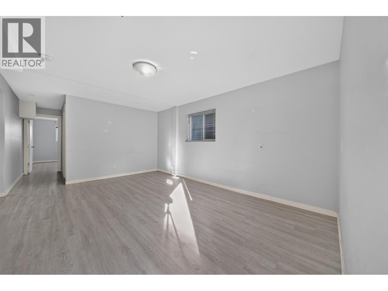 5882 Berkeley Street Property Photo 27