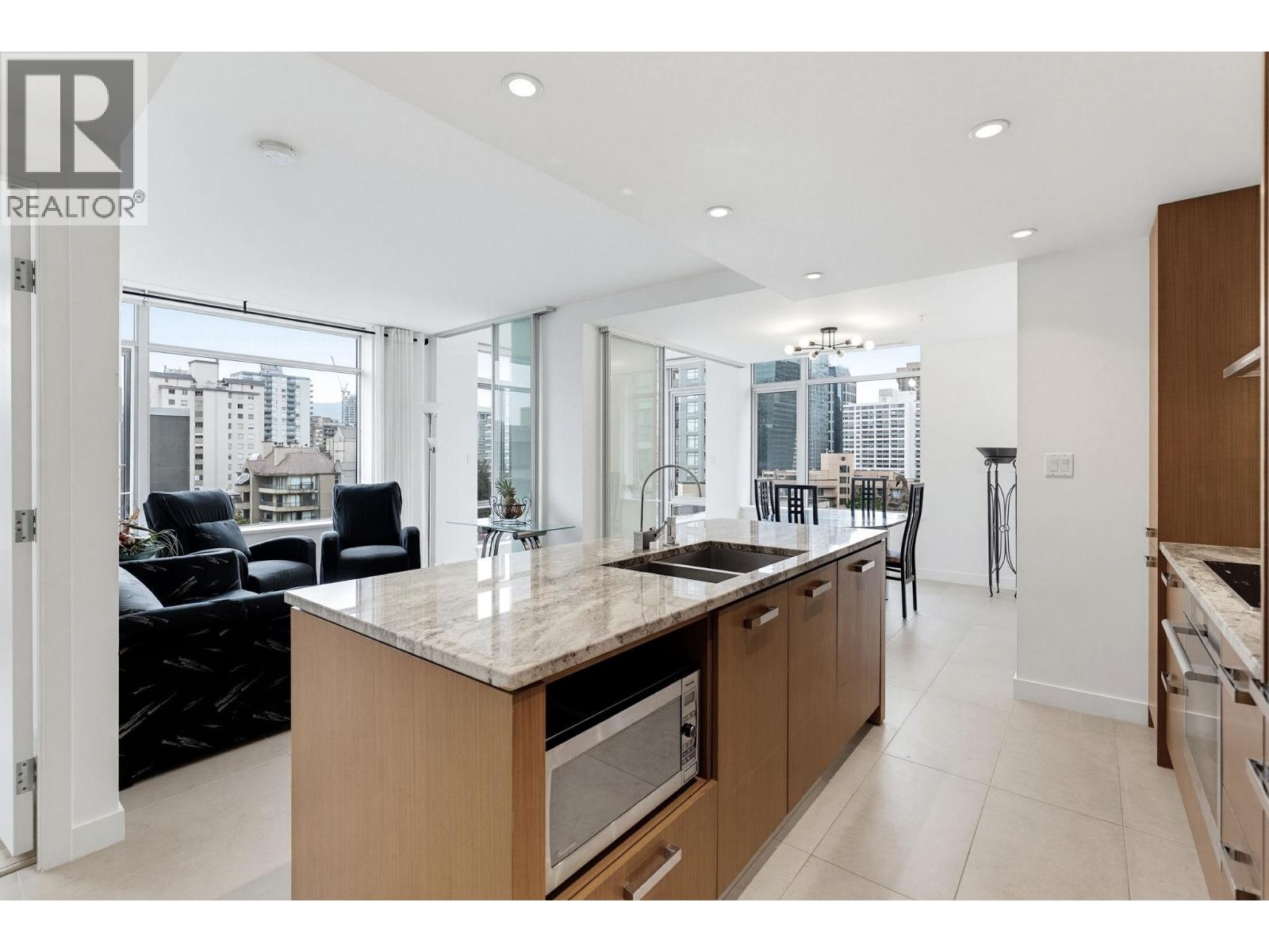 908 1028 Barclay Street Property Photo 1