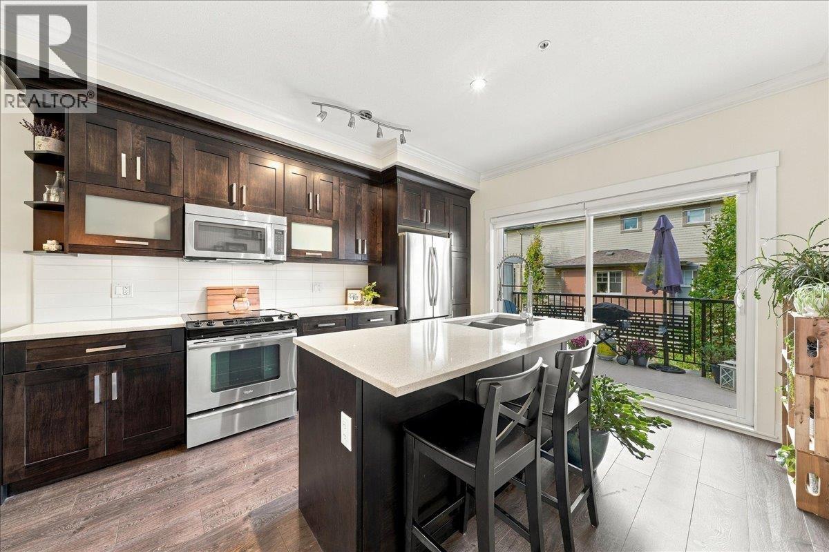 24 10151 240 Street Property Photo 6