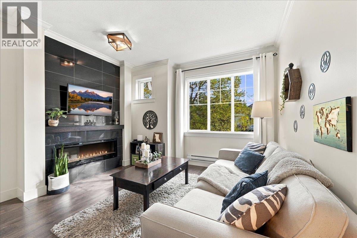 24 10151 240 Street Property Photo 15