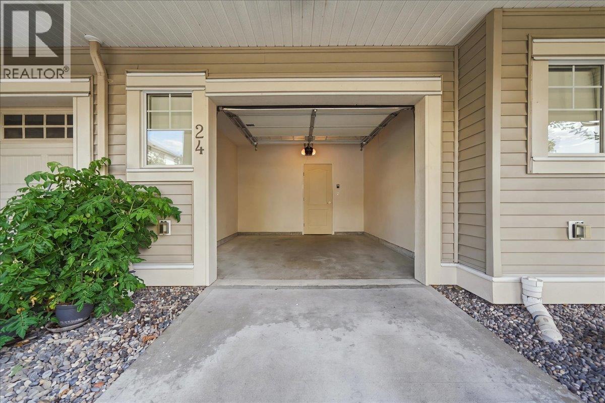 24 10151 240 Street Property Photo 32