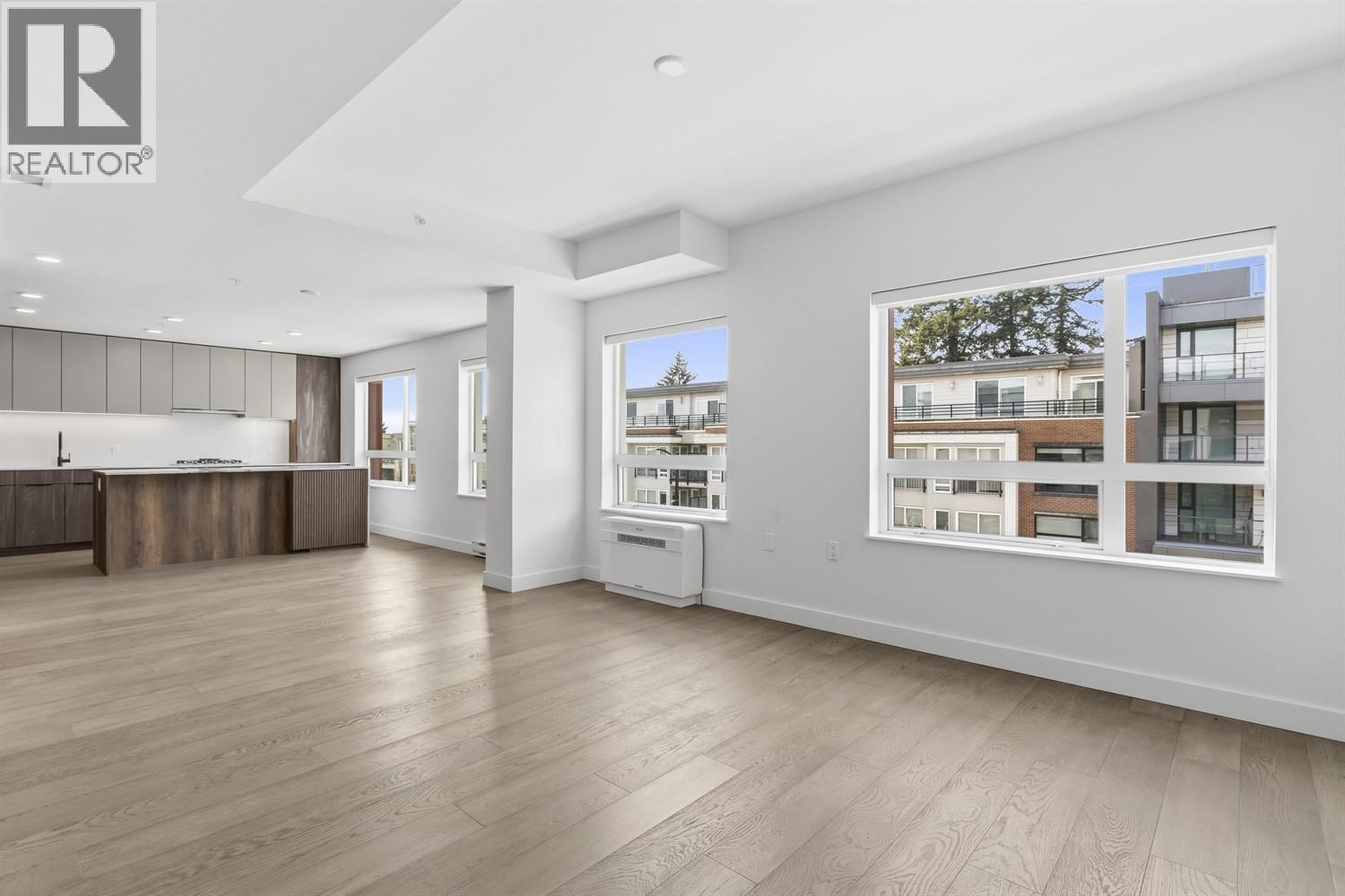 307 3590 W 39th Avenue Photo de la propriété 1