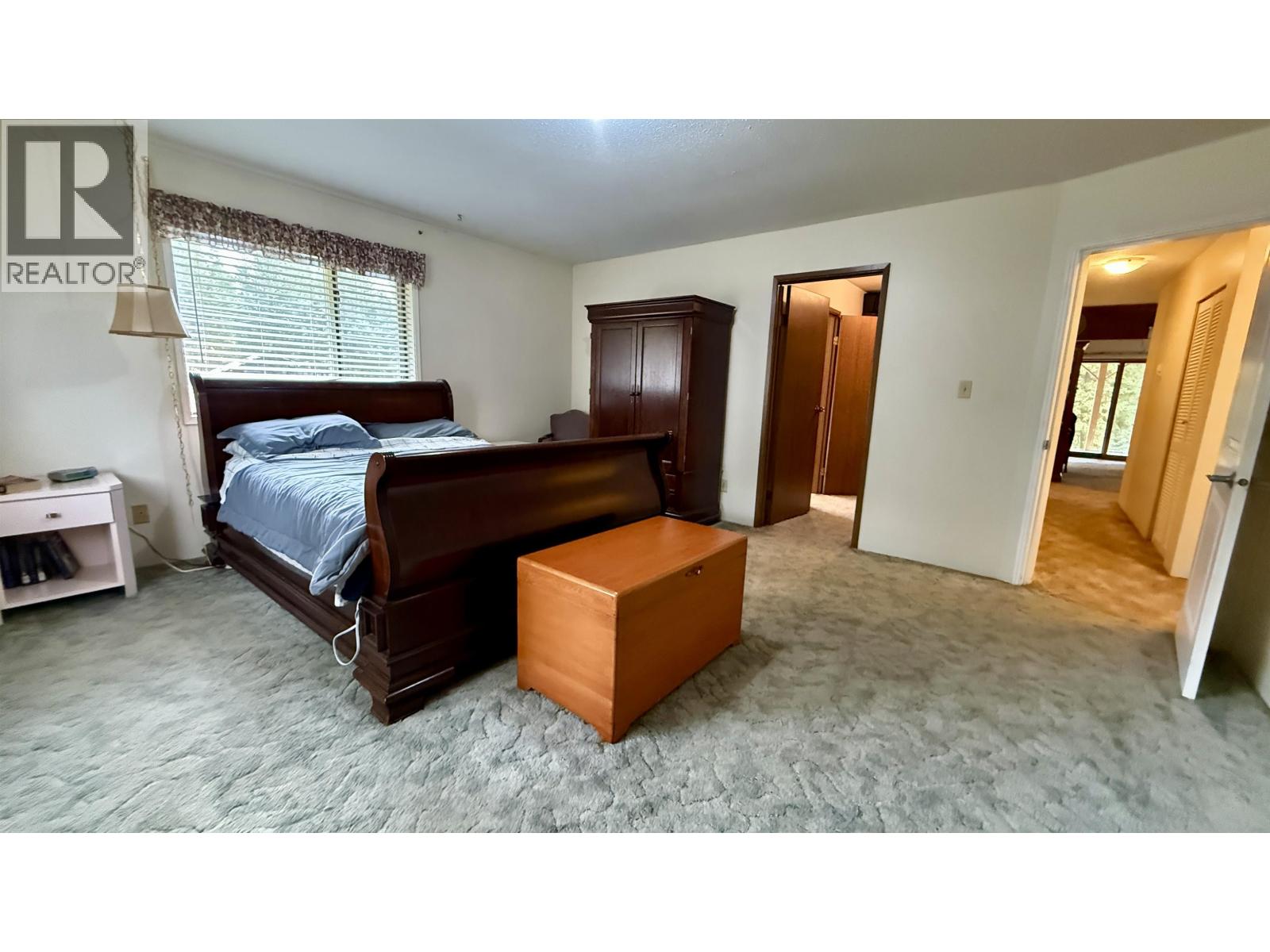 6784 Barnett Road Property Photo 18
