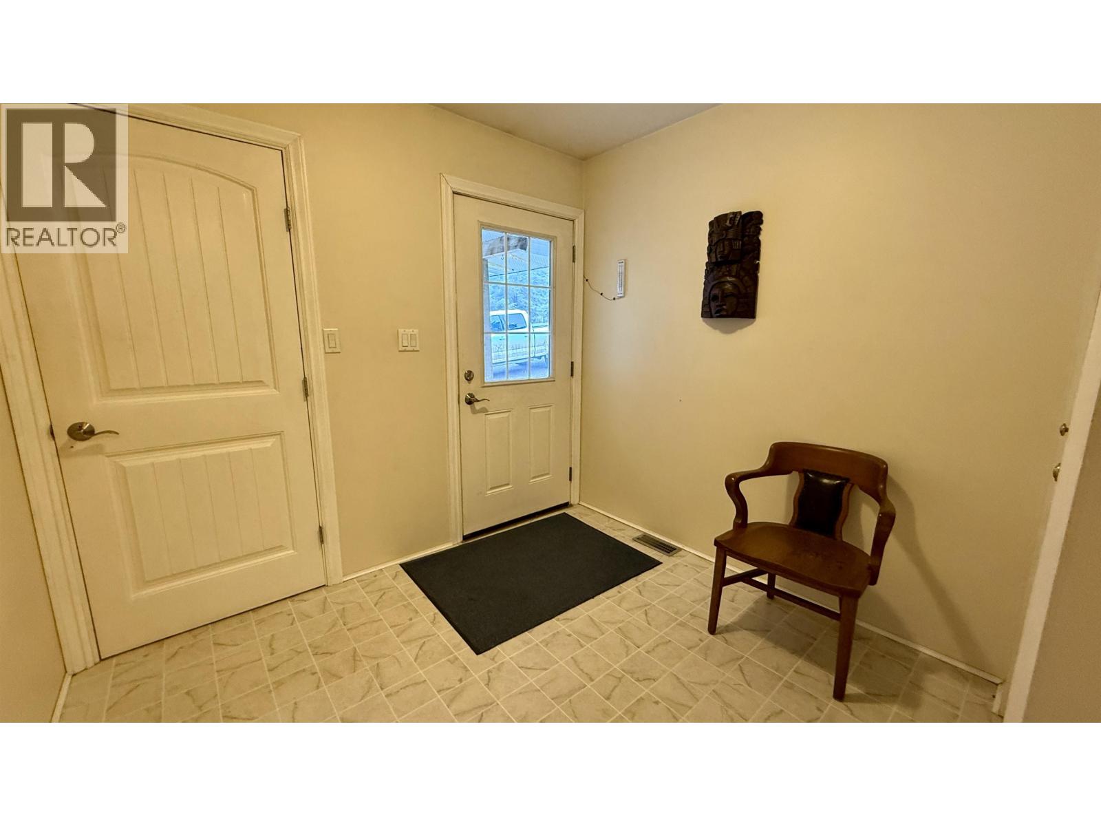 6784 Barnett Road Property Photo 23